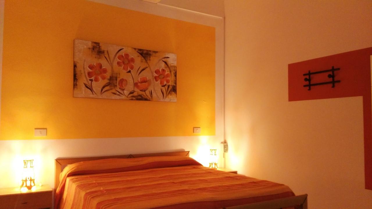 Residence Hotel Vittoria Tirrenia Eksteriør billede