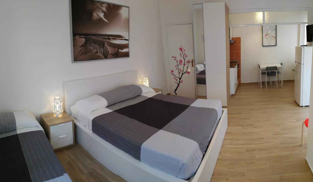 Residence Hotel Vittoria Tirrenia Eksteriør billede